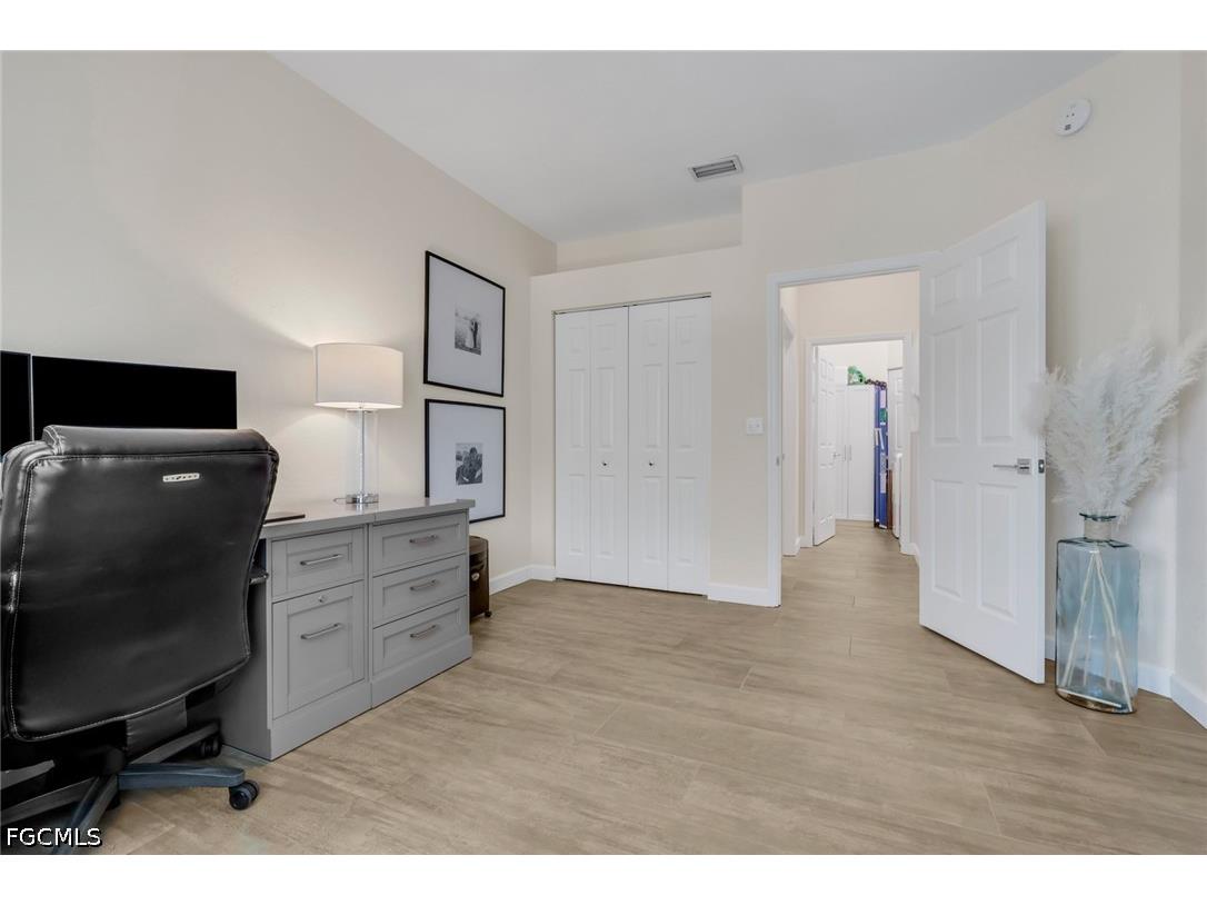 1215 Sarah Jean Circle #J205 Naples FL 34110 2026018325 image17