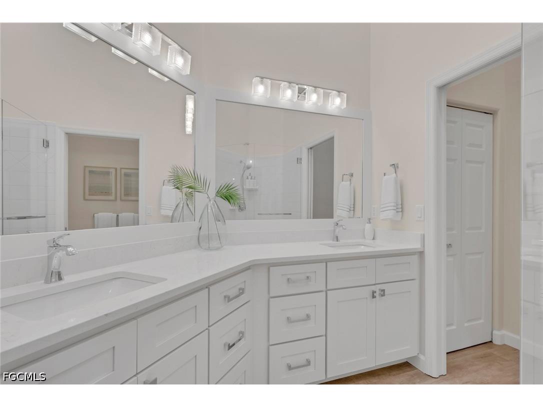 1215 Sarah Jean Circle #J205 Naples FL 34110 2026018325 image23