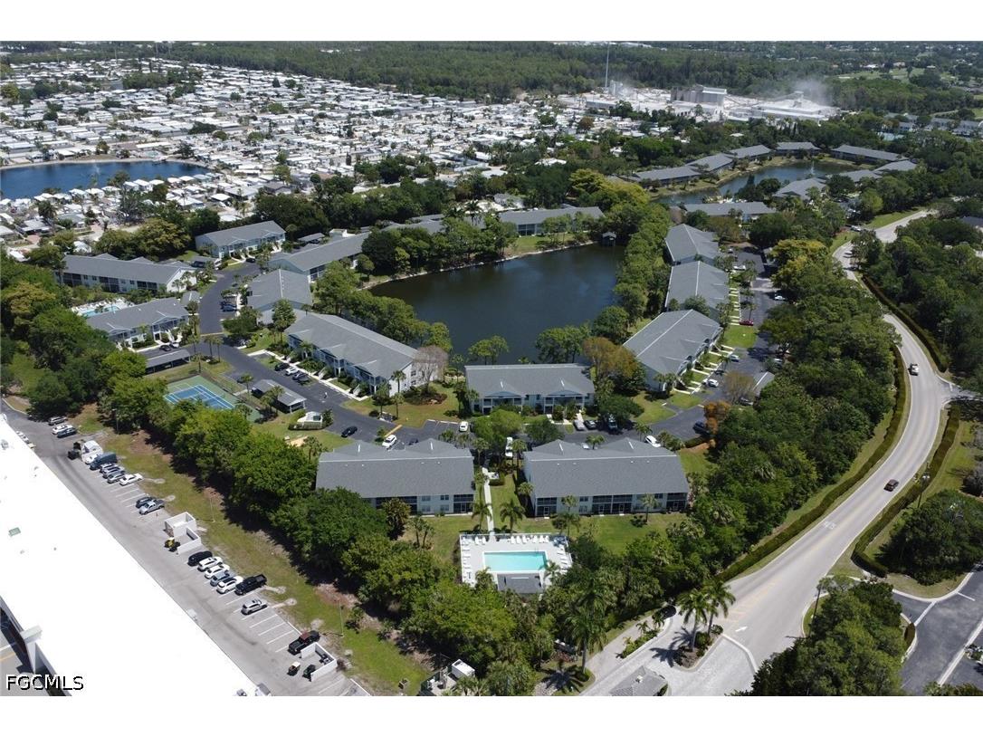 1215 Sarah Jean Circle #J205 Naples FL 34110 2026018325 image31