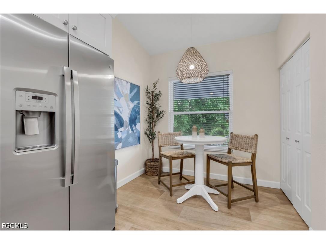 1215 Sarah Jean Circle #J205 Naples FL 34110 2026018325 image4