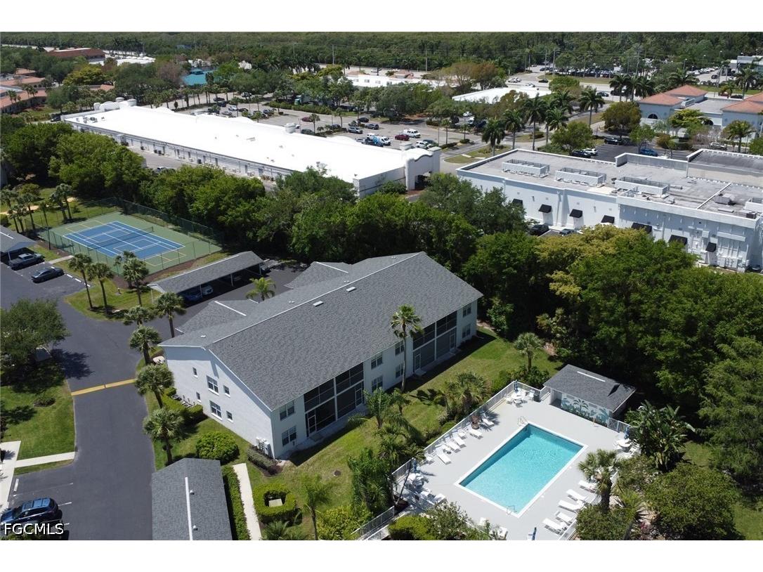 1215 Sarah Jean Circle #J205 Naples FL 34110 2026018325 image48