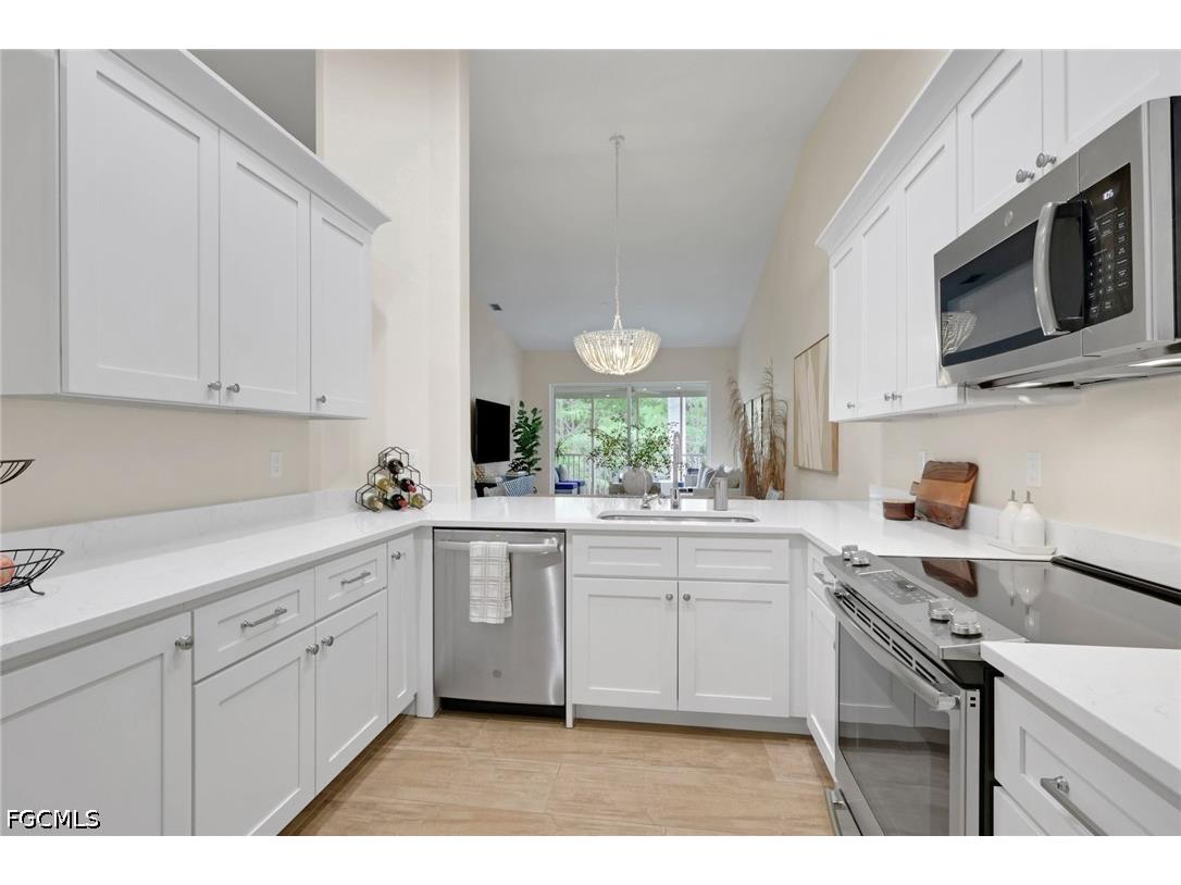 1215 Sarah Jean Circle #J205 Naples FL 34110 2026018325 image6