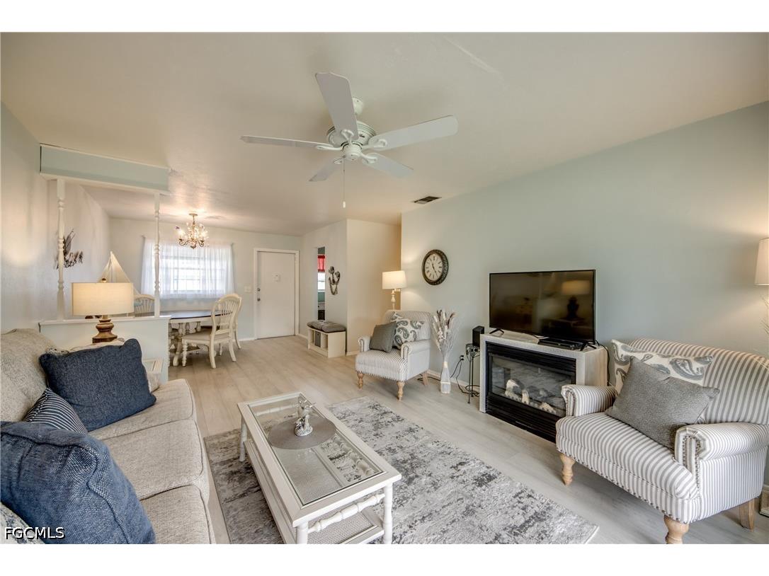 1215 Tropic Terrace North Fort Myers FL 33903 2026024331 image10