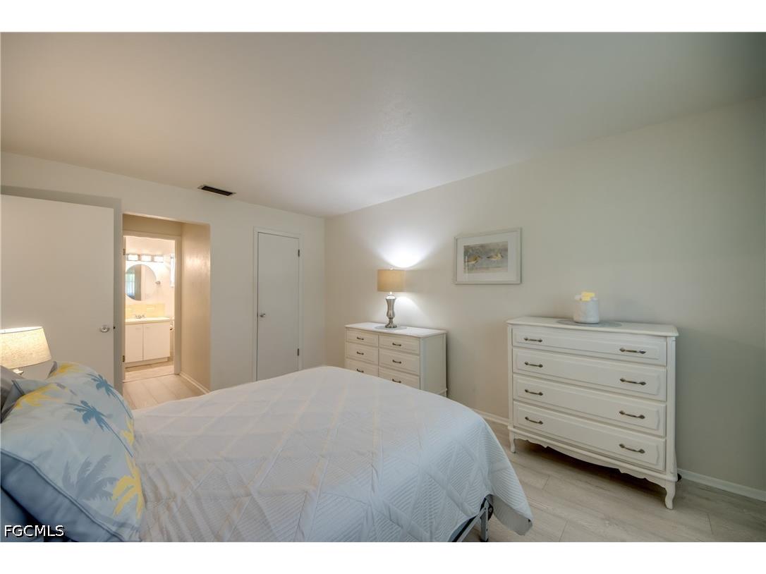 1215 Tropic Terrace North Fort Myers FL 33903 2026024331 image17