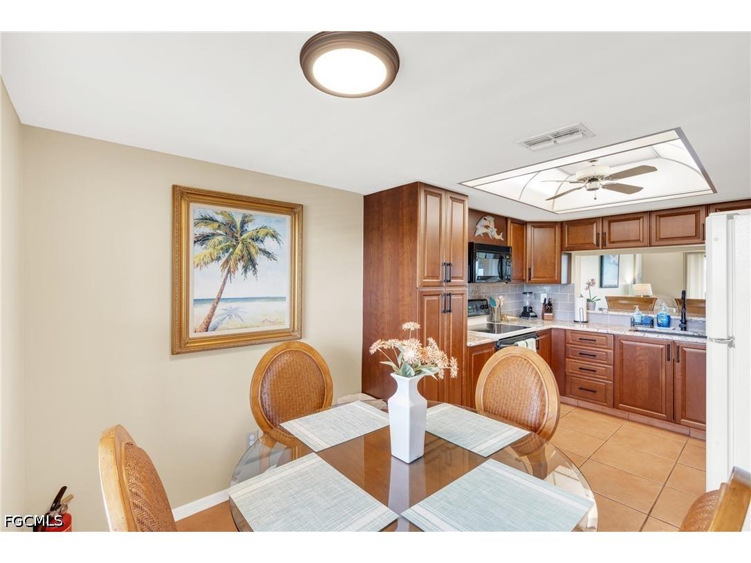 12150 Kelly Sands Way #625 Fort Myers FL 33908 2026025154 image5