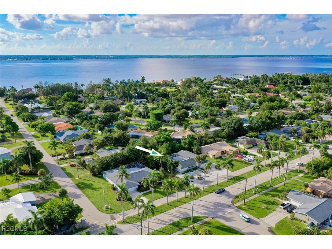 12150 Mcgregor Boulevard Fort Myers FL 33919 2025007374 image3