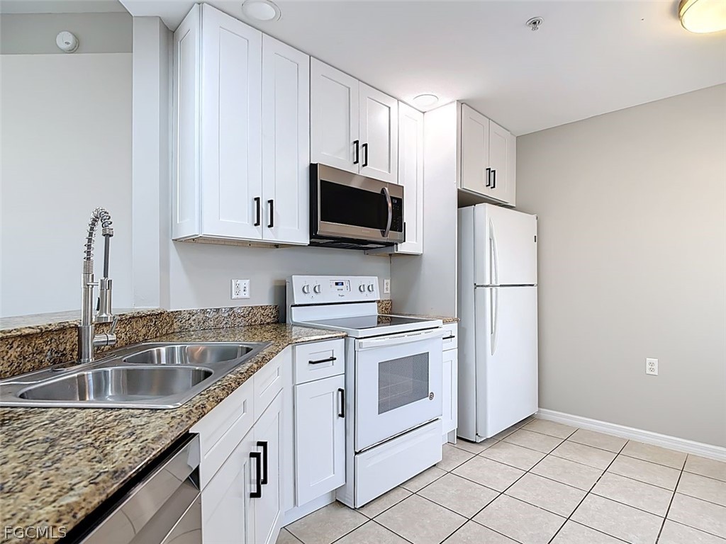 12151 Summergate Circle #R101 Fort Myers FL 33913 2026009671 image3