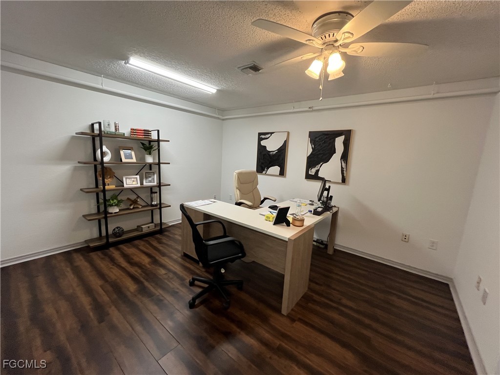 12155 Metro Parkway #4 Fort Myers FL 33966 2025009225 image11