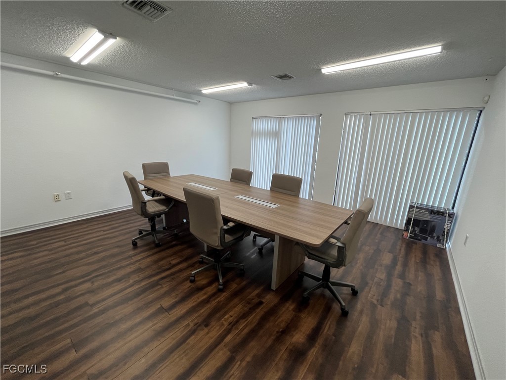 12155 Metro Parkway #4 Fort Myers FL 33966 2025009225 image17