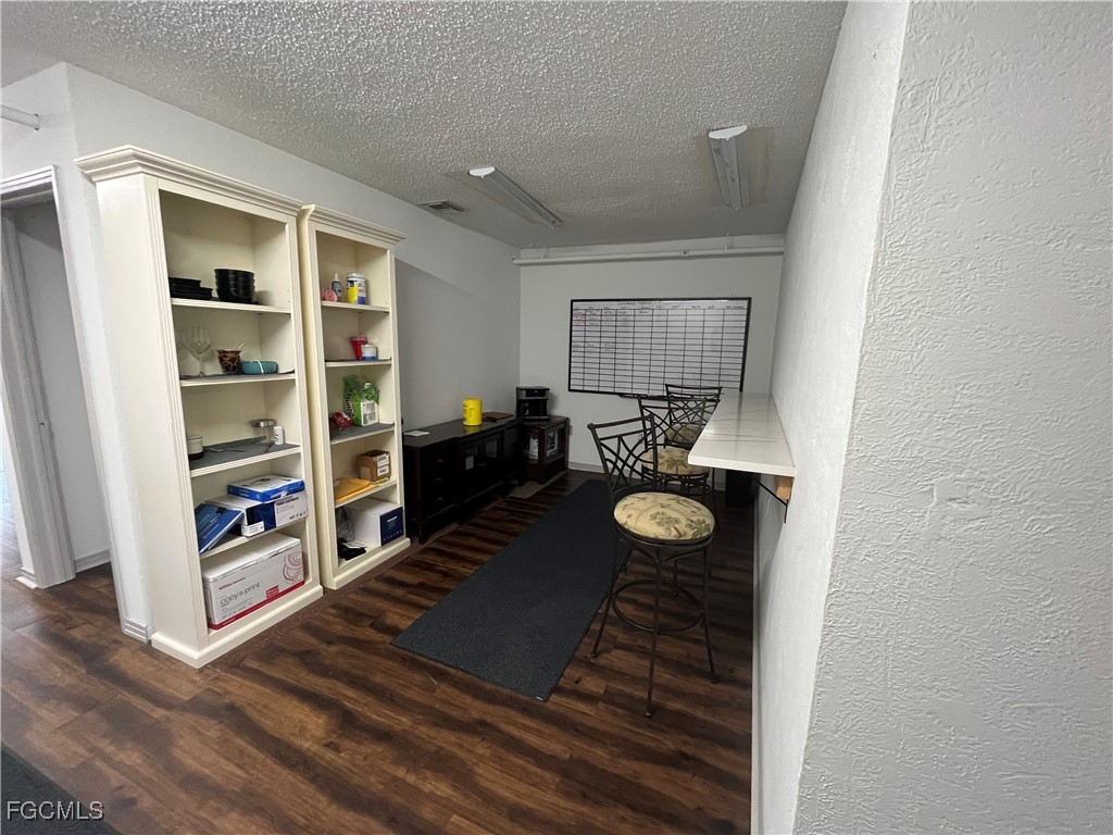 12155 Metro Parkway #4 Fort Myers FL 33966 2025014763 image18