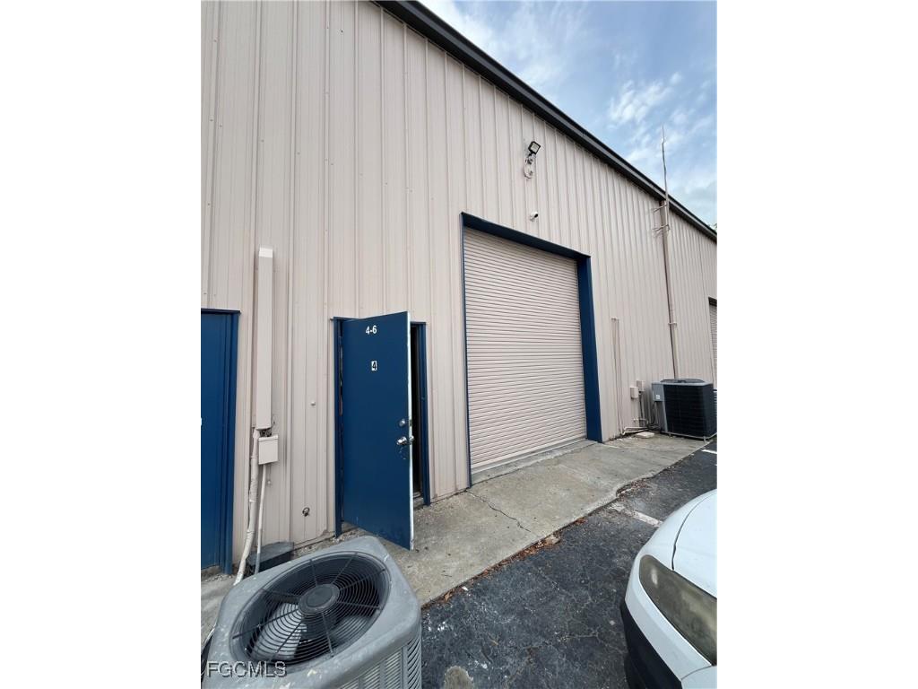 12155 Metro Parkway #4 Fort Myers FL 33966 2025014763 image28