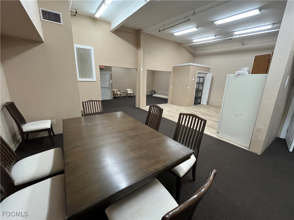 12155 Metro Parkway #4 Fort Myers FL 33966 2025014763 image9