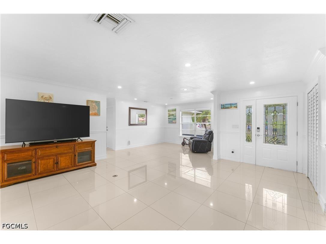 1216 E 3rd Street Lehigh Acres FL 33936 2026018008 image5