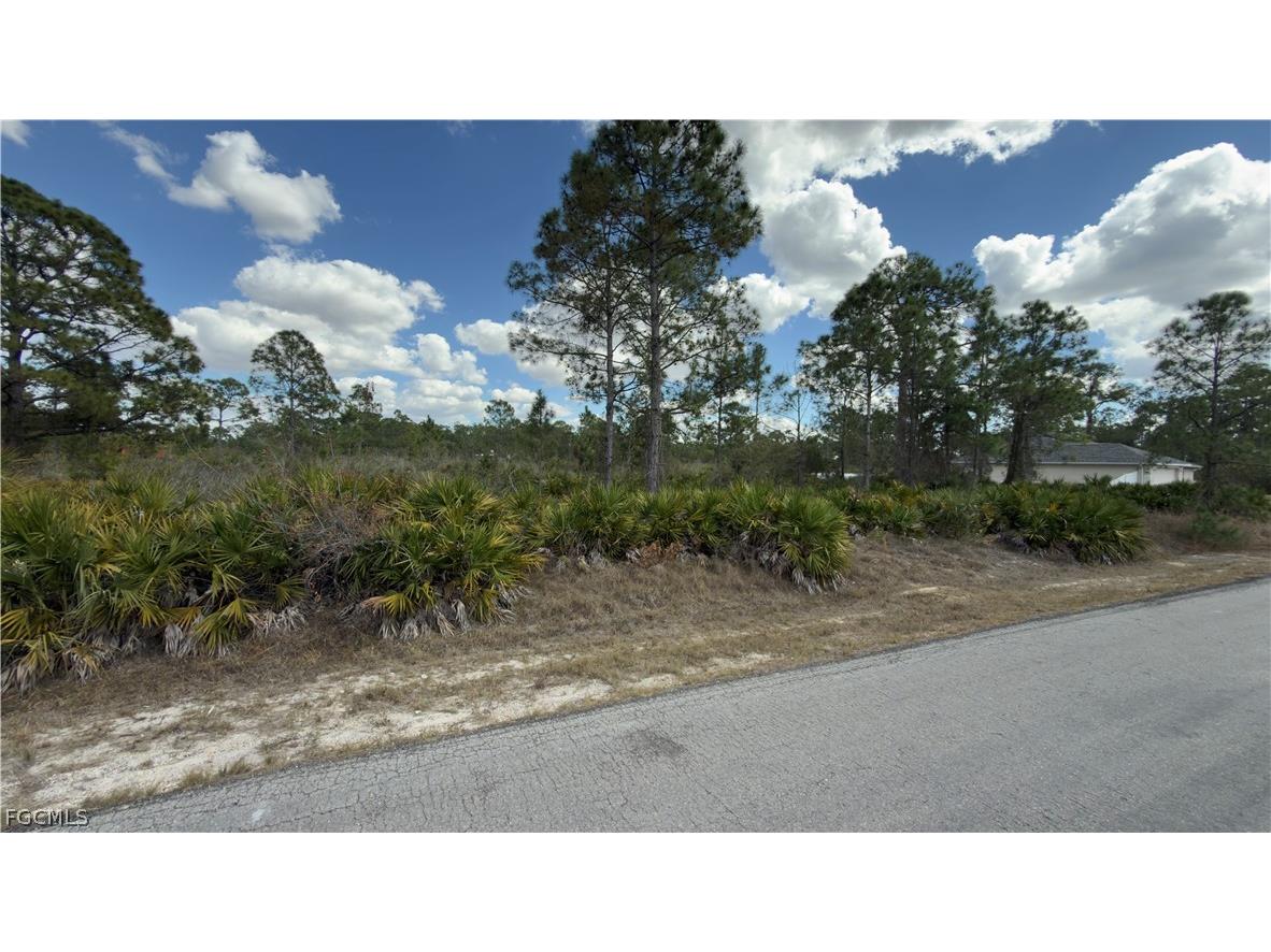 1216 Magnolia Avenue Lehigh Acres FL 33972 2026009364 image1