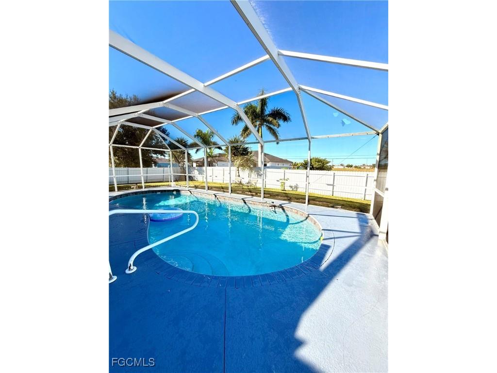 1216 NW 15th Place Cape Coral FL 33993 2025016556 image6