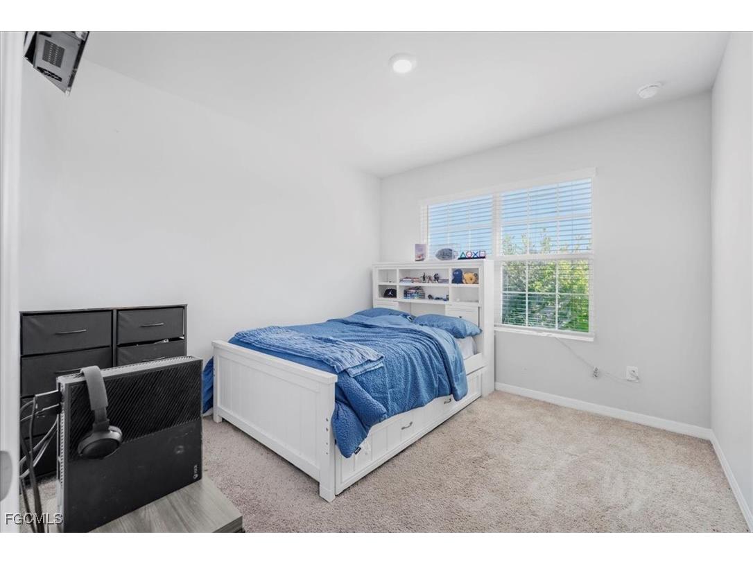 1216 NW 21st Place Cape Coral FL 33993 2025024037 image15