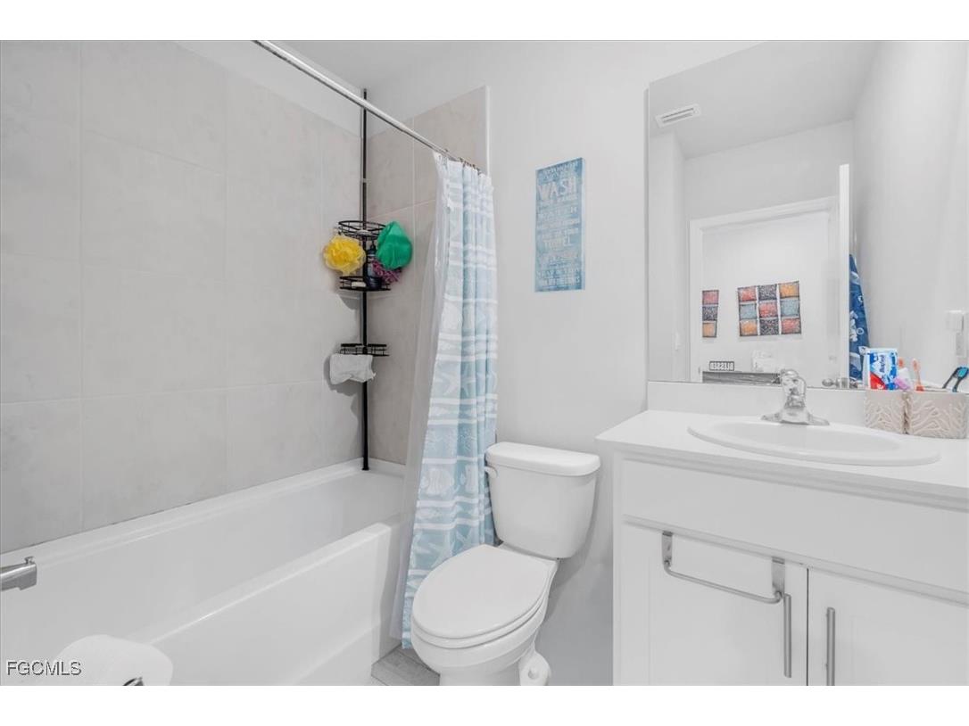 1216 NW 21st Place Cape Coral FL 33993 2025024037 image19