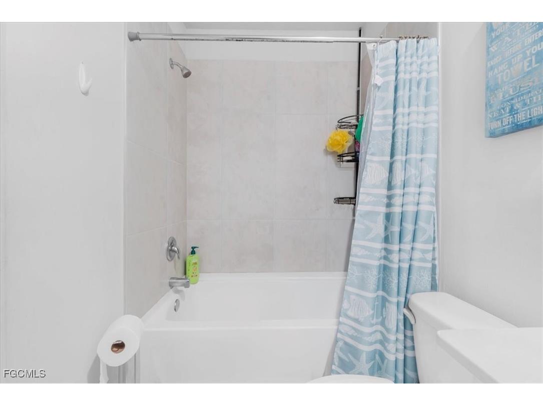 1216 NW 21st Place Cape Coral FL 33993 2025024037 image20