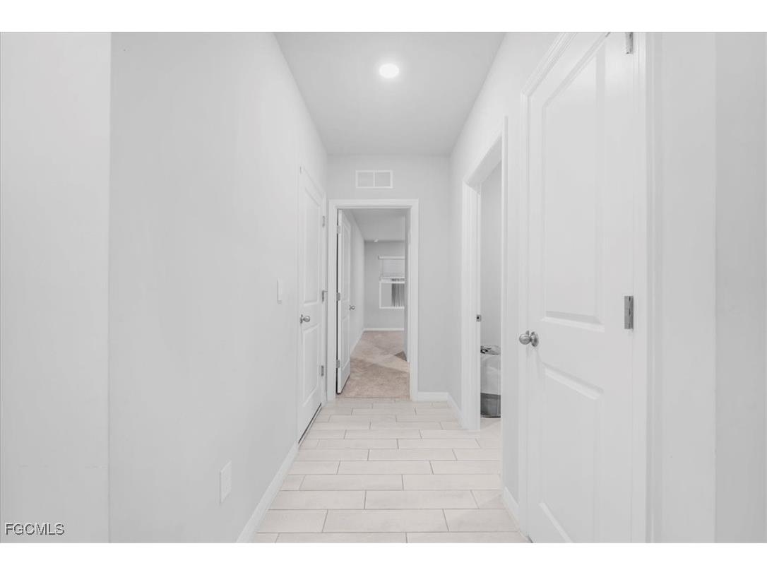 1216 NW 21st Place Cape Coral FL 33993 2025024037 image25