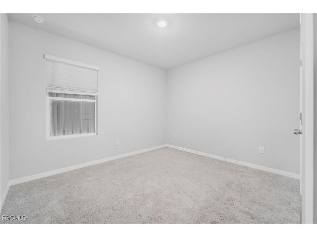 1216 NW 21st Place Cape Coral FL 33993 2025024037 image31