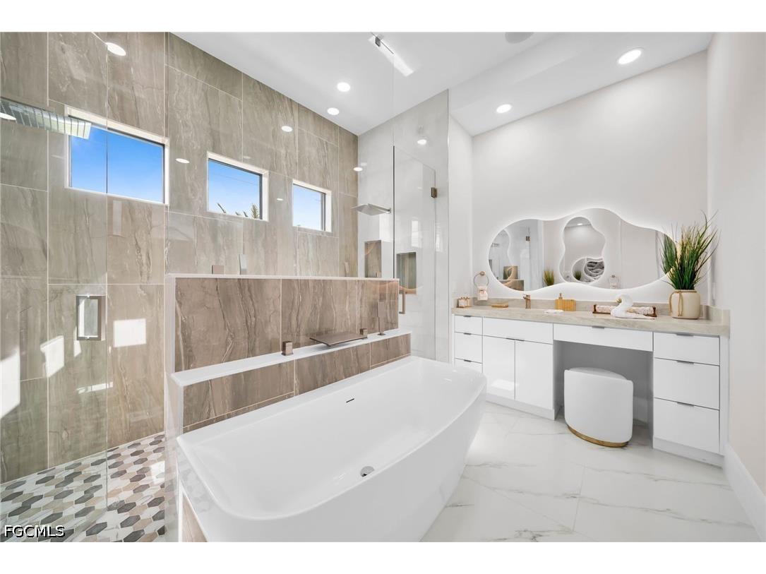 1216 NW 32nd Place Cape Coral FL 33993 2026023629 image40