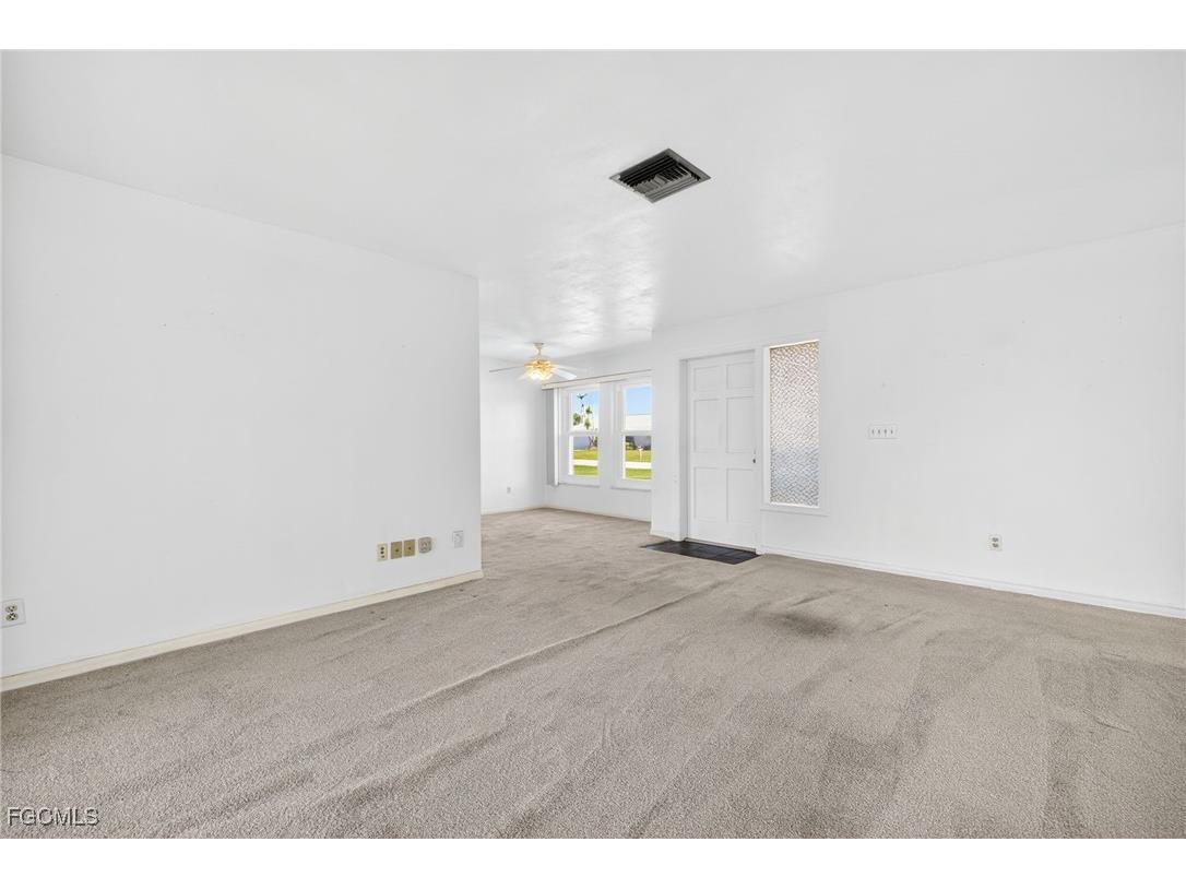 1216 SE 27th Street Cape Coral FL 33904 2025000590 image11