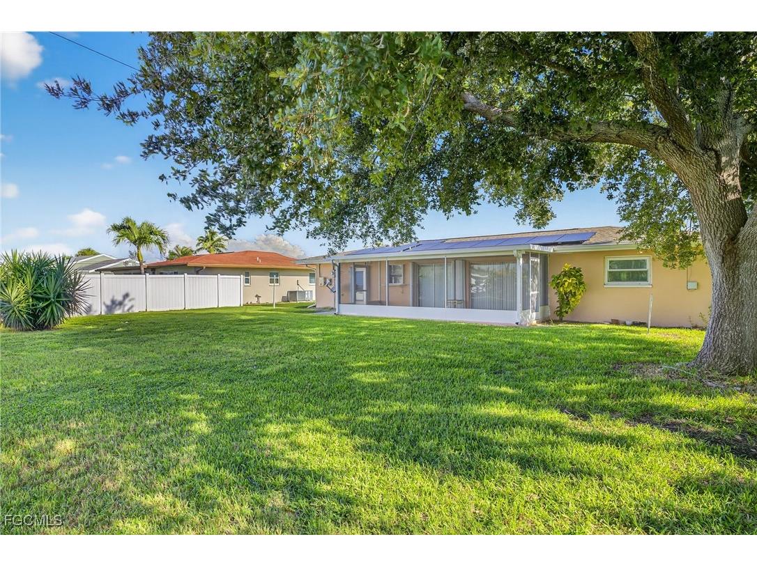 1216 SE 27th Street Cape Coral FL 33904 2025000590 image22