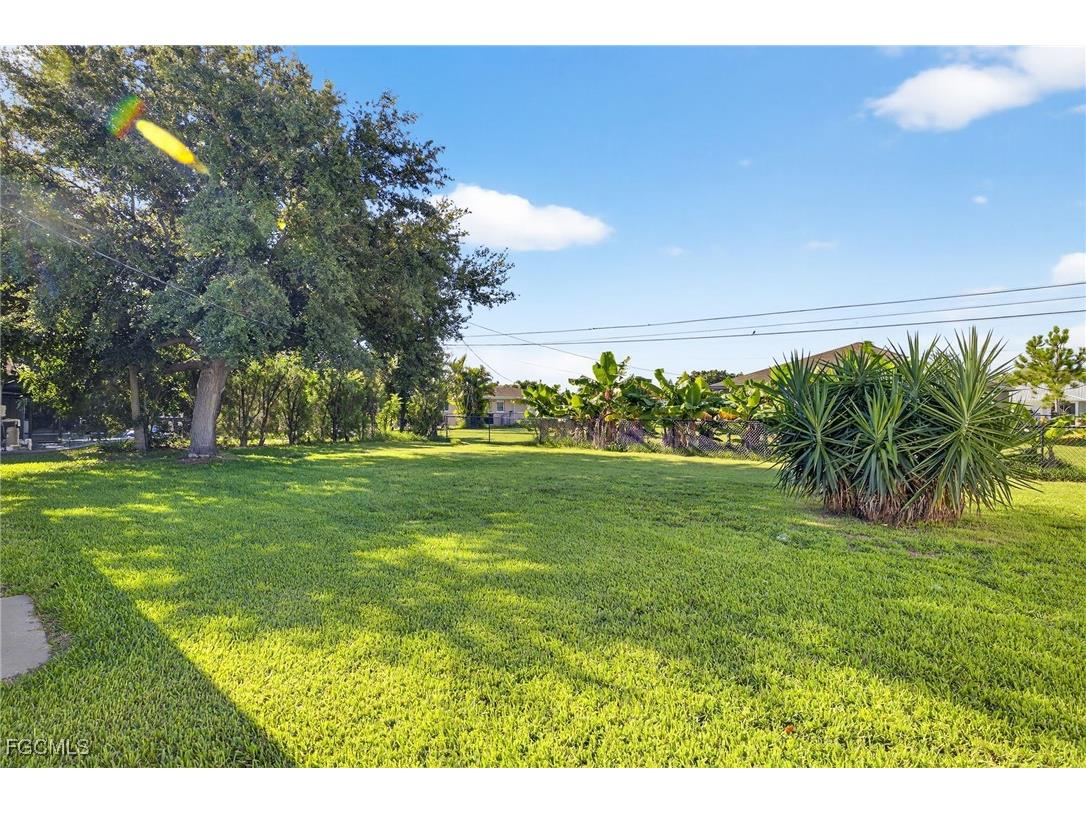 1216 SE 27th Street Cape Coral FL 33904 2025000590 image23