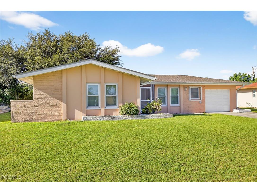 1216 SE 27th Street Cape Coral FL 33904 2025000590 image37