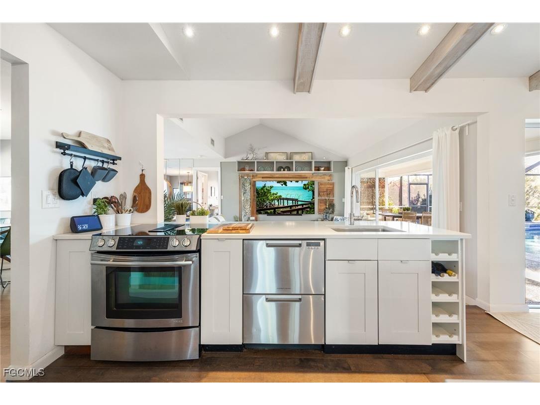 1216 SE 2nd Street Cape Coral FL 33990 2025024115 image10