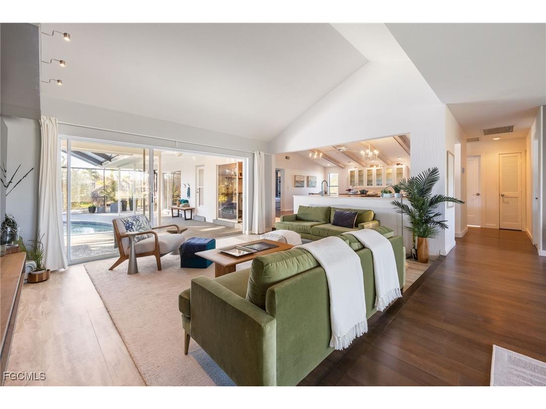 1216 SE 2nd Street Cape Coral FL 33990 2025024115 image21