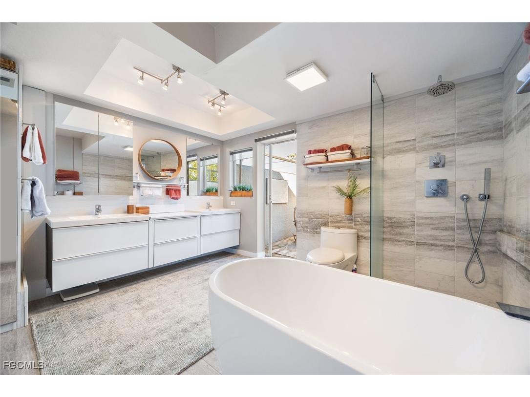 1216 SE 2nd Street Cape Coral FL 33990 2025024115 image26