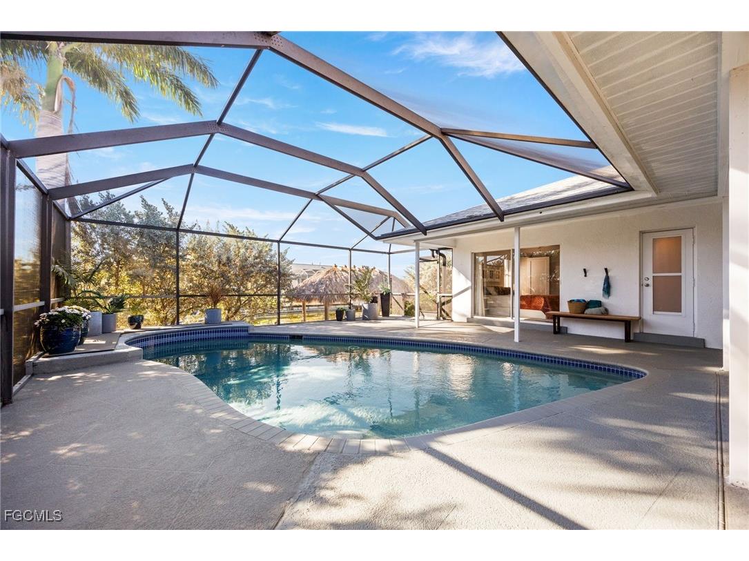 1216 SE 2nd Street Cape Coral FL 33990 2025024115 image3