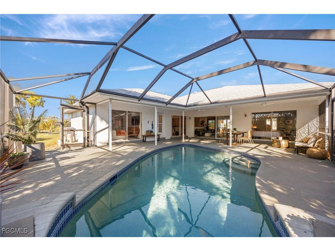 1216 SE 2nd Street Cape Coral FL 33990 2025024115 image36