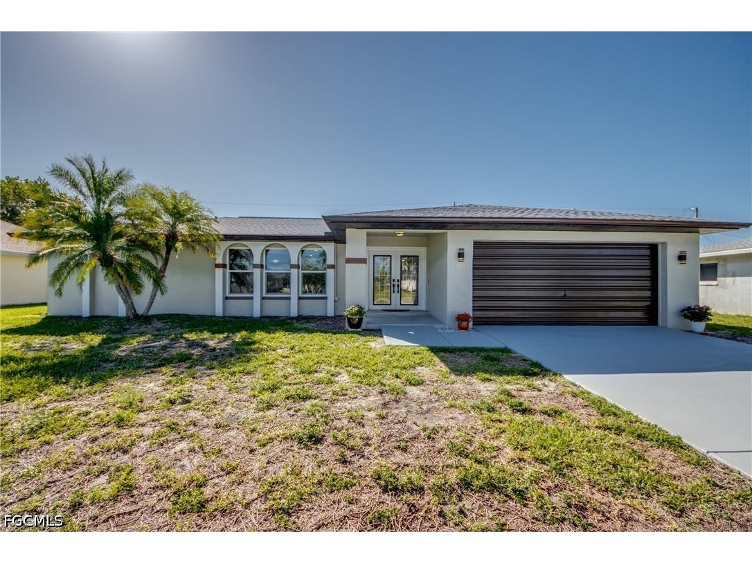 1216 SE 43rd Terrace Cape Coral FL 33904 2026018015 image1