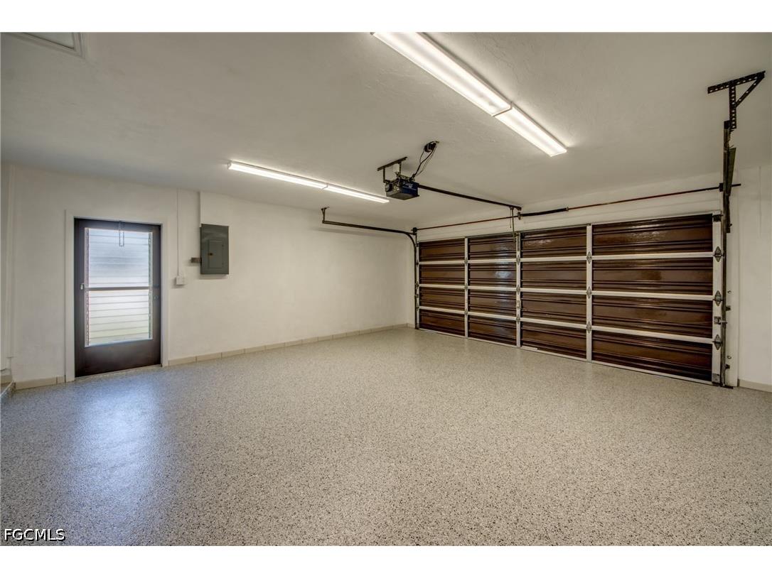 1216 SE 43rd Terrace Cape Coral FL 33904 2026018015 image20