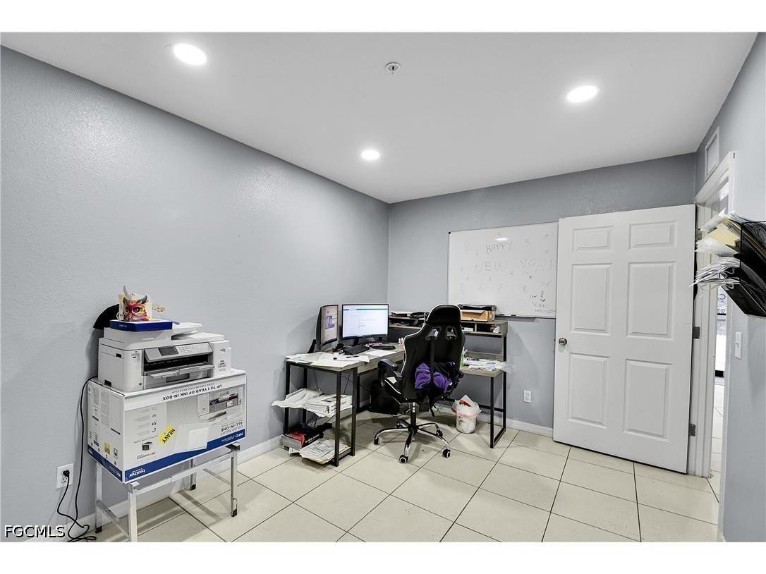 12165 Metro Pkwy #1-4 Fort Myers FL 33966 2026028875 image15