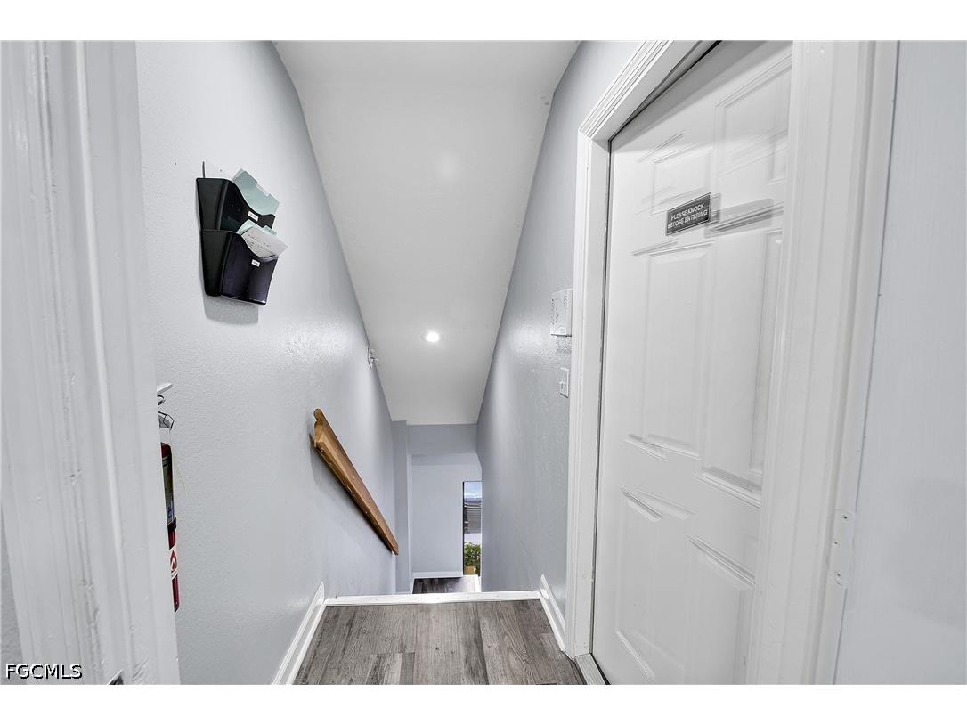 12165 Metro Pkwy #1-4 Fort Myers FL 33966 2026028875 image8