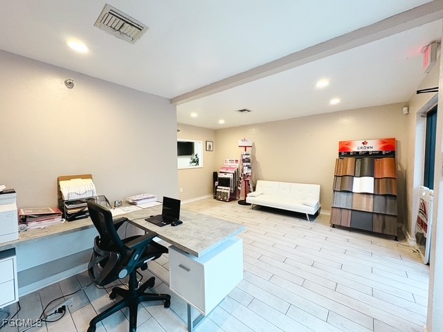 12165 Metro Parkway #23 Fort Myers FL 33966 2025020420 image4