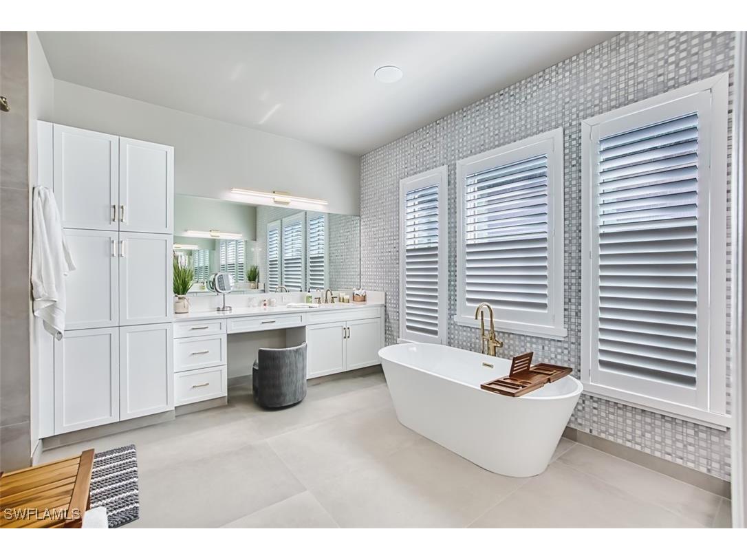 12169 Eucalyptus Way Naples FL 34120 225076983 image22