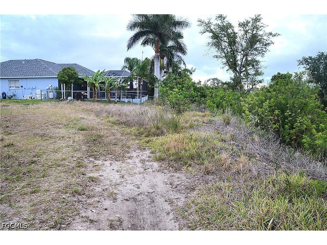 1217 NE 13th Place Cape Coral FL 33909 2026016969 image3