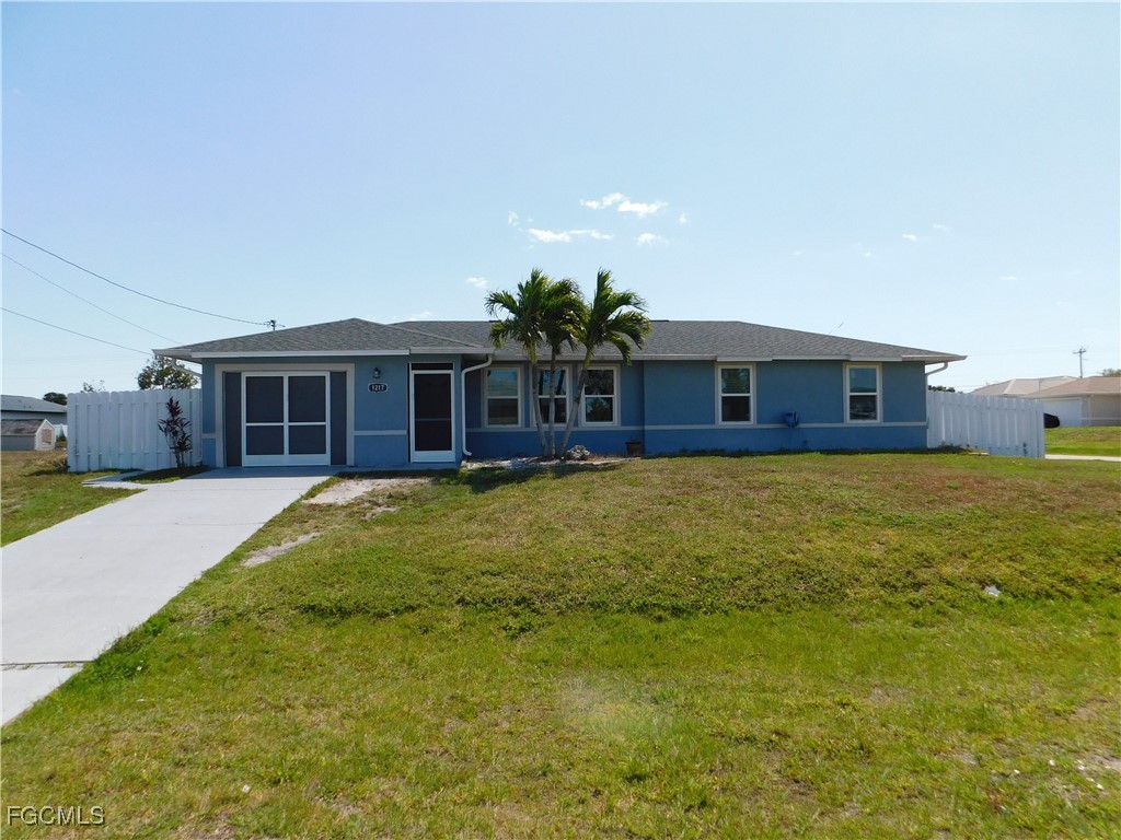 1217 NE 1st Place Cape Coral FL 33909 2025004110 image1