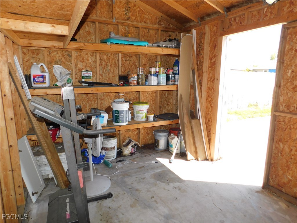 1217 NE 1st Place Cape Coral FL 33909 2025004110 image26