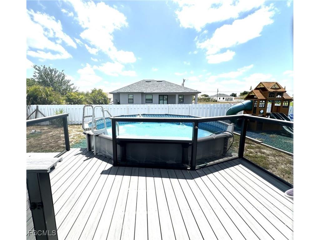 1217 NE 1st Place Cape Coral FL 33909 2025004110 image36
