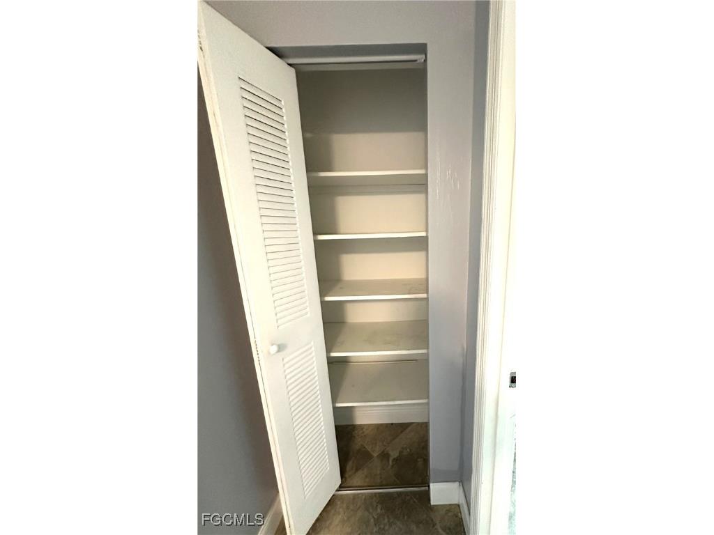 1217 NE 1st Place Cape Coral FL 33909 2025004110 image41