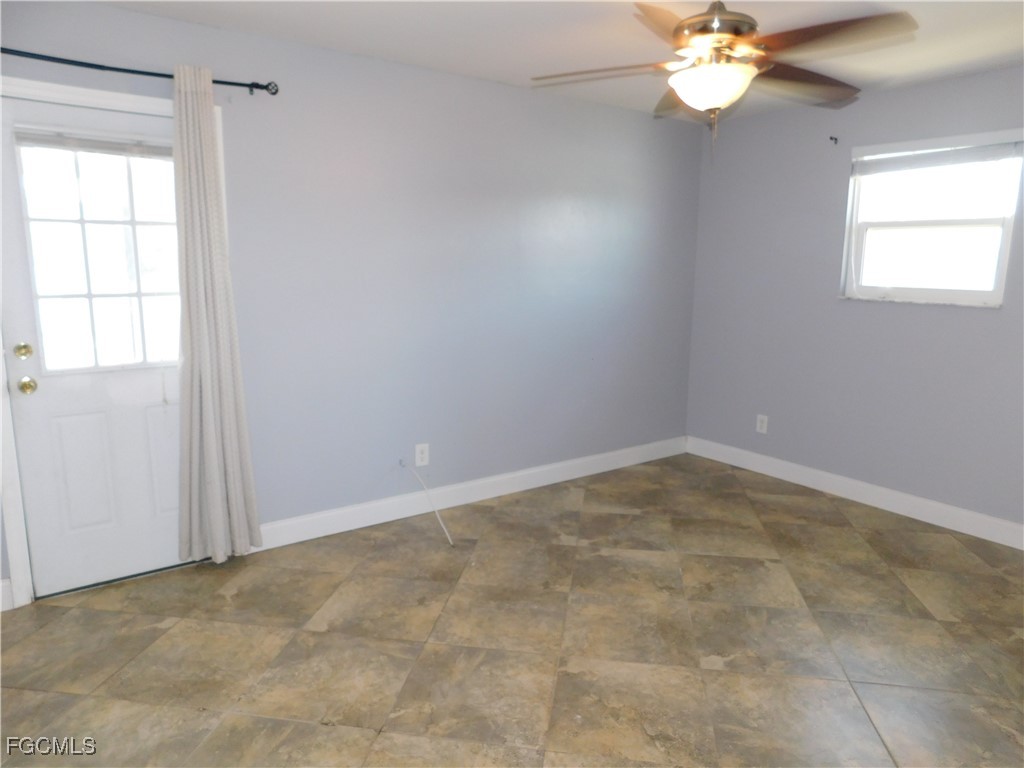 1217 NE 1st Place Cape Coral FL 33909 2025004110 image5