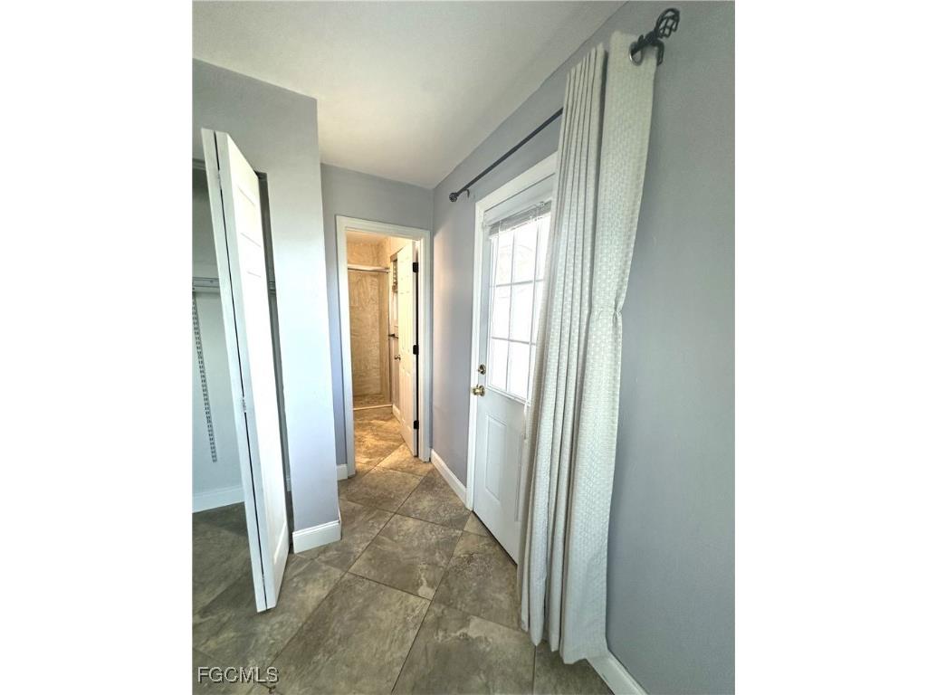 1217 NE 1st Place Cape Coral FL 33909 2025004110 image6