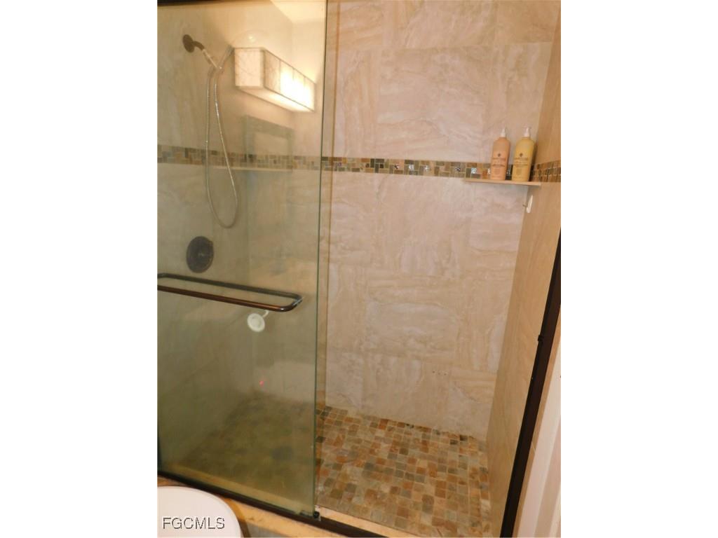 1217 NE 1st Place Cape Coral FL 33909 2025004110 image9