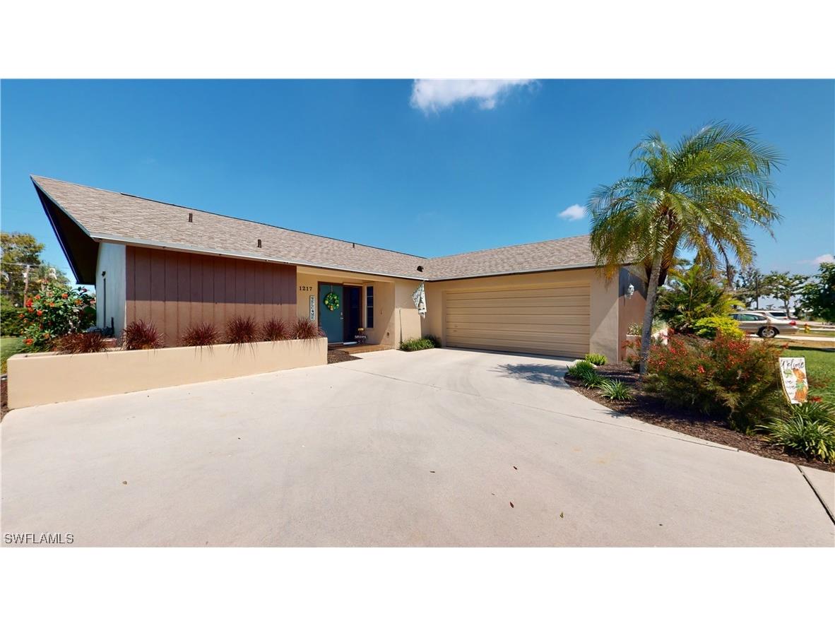 1217 SE 37th Street Cape Coral FL 33904 223020264 image1