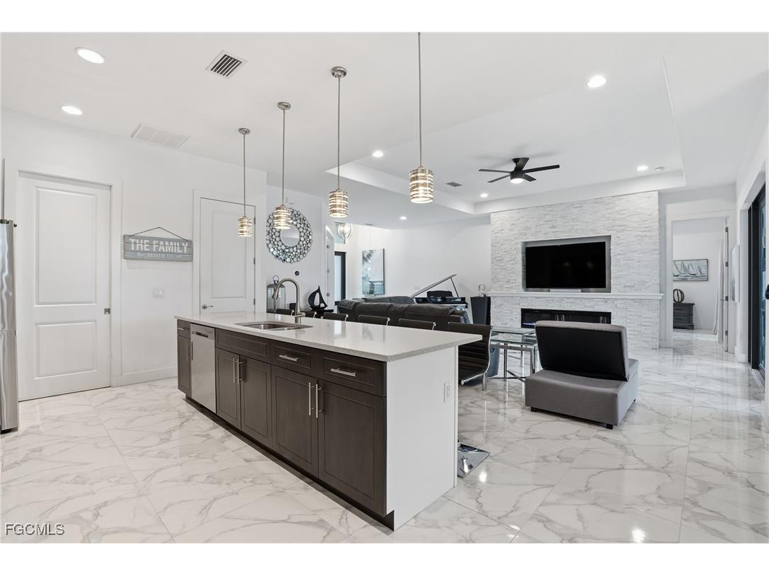 1217 SW 15th Terrace Cape Coral FL 33991 2025016258 image13